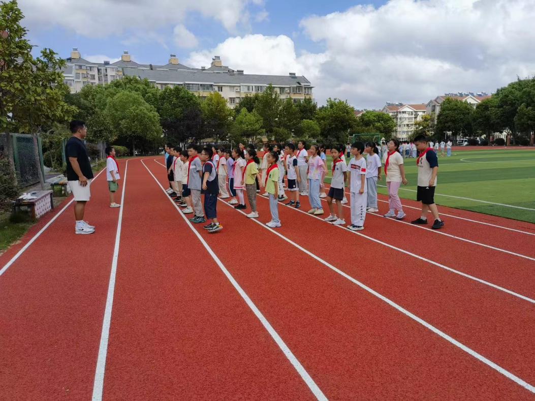 20240919太阳城小学教育集团“四个一”检查报道（金永芹写）_html_29954d56.jpg