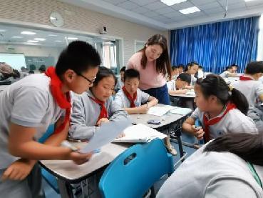 20230524黄娴童学课堂报道_html_2357c384.jpg