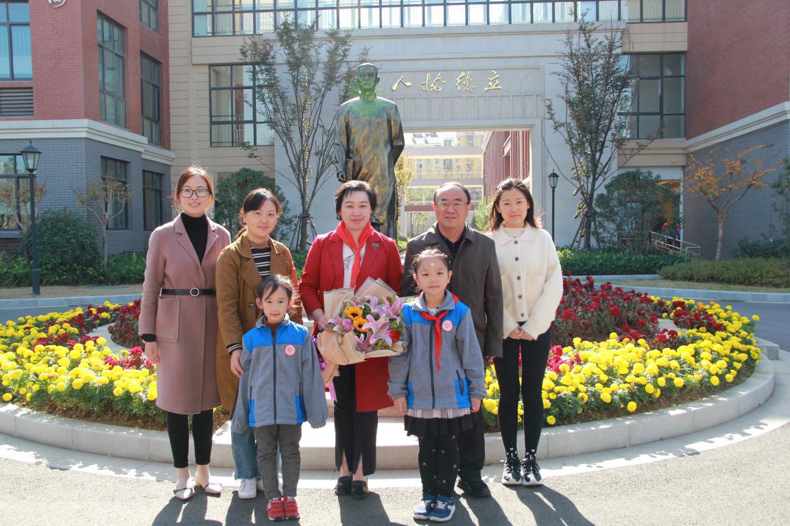 【知行晓庄】作家进校园，阅读伴成长 ——儿童文学作家王一梅女士走进晓庄小学