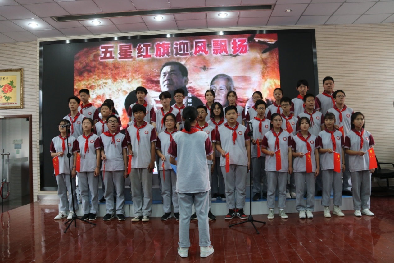 合唱比赛新闻稿_html_5c154d49.jpg