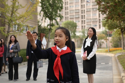 讲解员.JPG