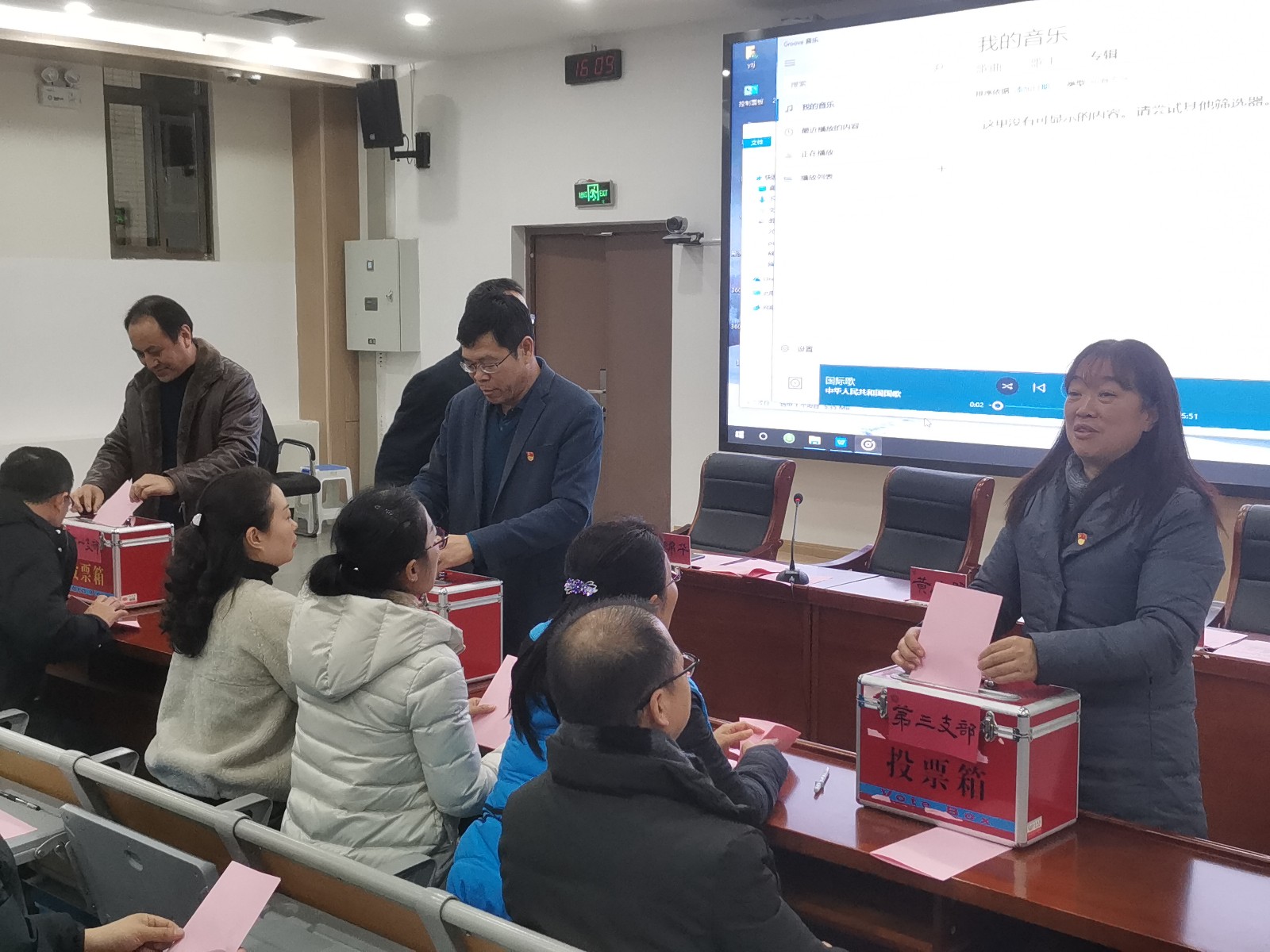 7投票现场 (3).jpg