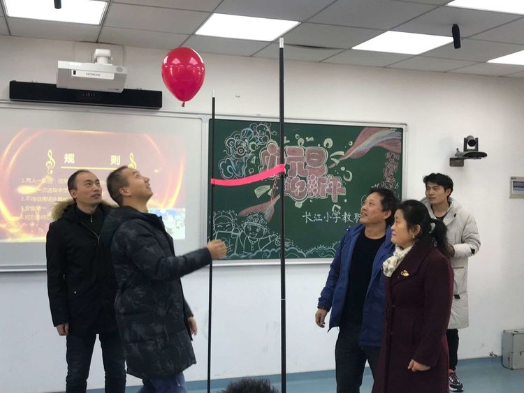 活动报道_html_m2f727277.jpg