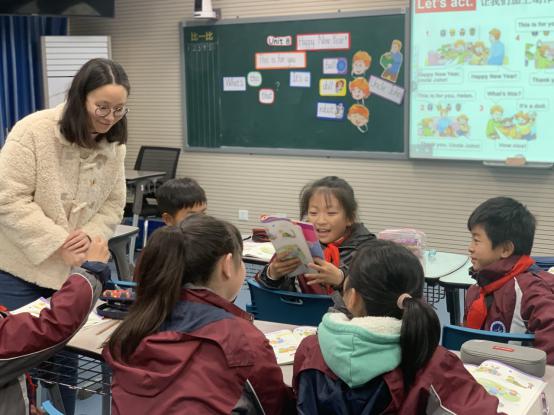 12.17 报道：丰富课堂形式 提升活动效率_html_m41b25ae0.jpg
