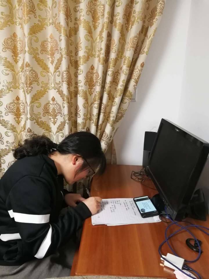 抗疫不间断  德育再行动_html_m5ded4ab6.jpg