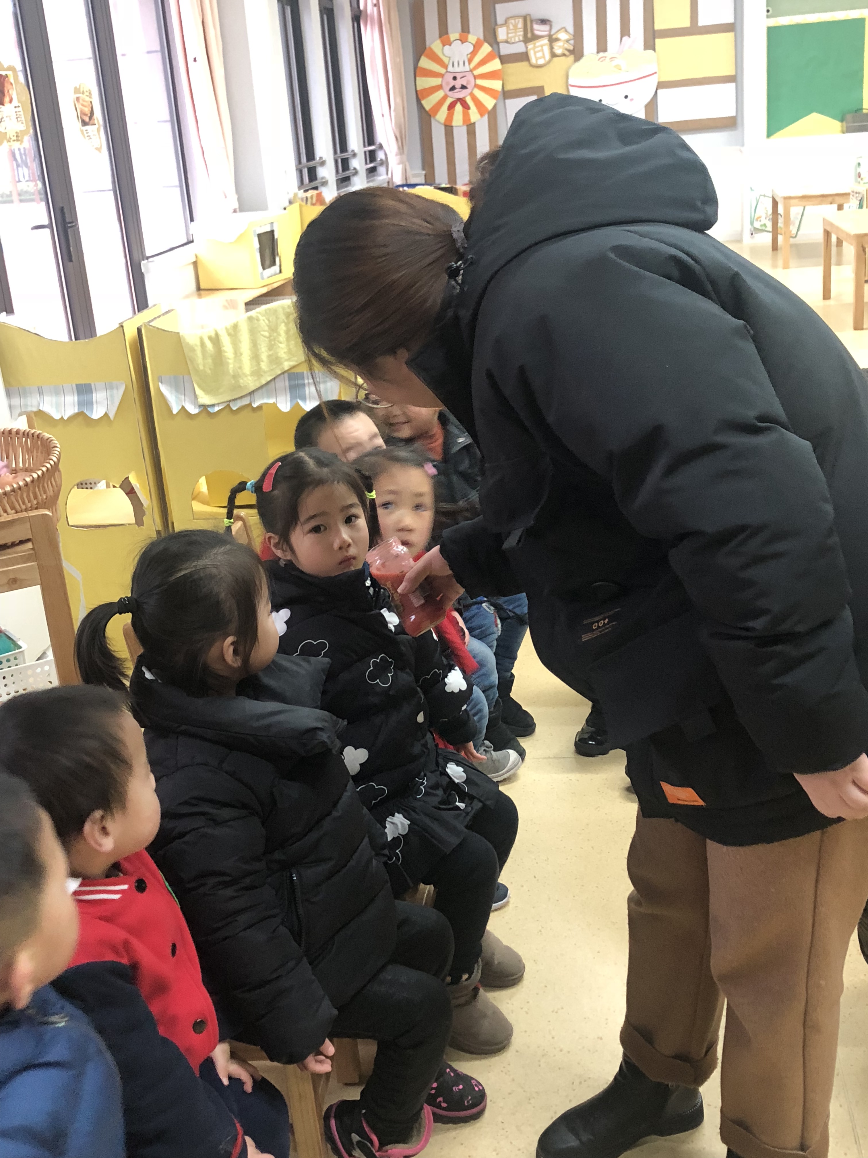 20190219伴浓浓温情，尝甜甜元宵新城园区元宵节活动_html_m114d57da.jpg
