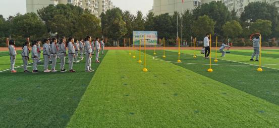 障碍跑新闻稿_html_391a2347.jpg