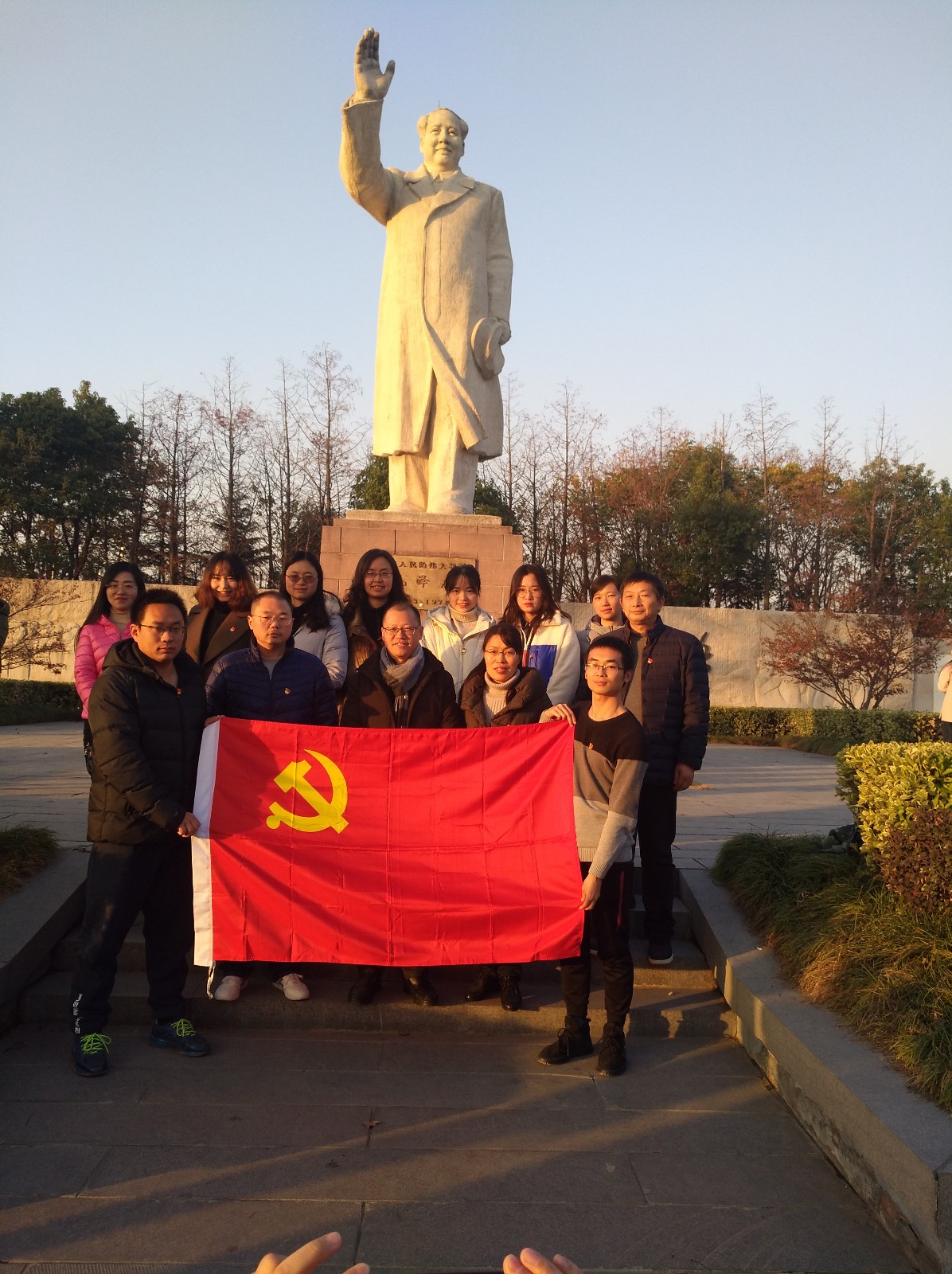 3 第三支部合影.jpg