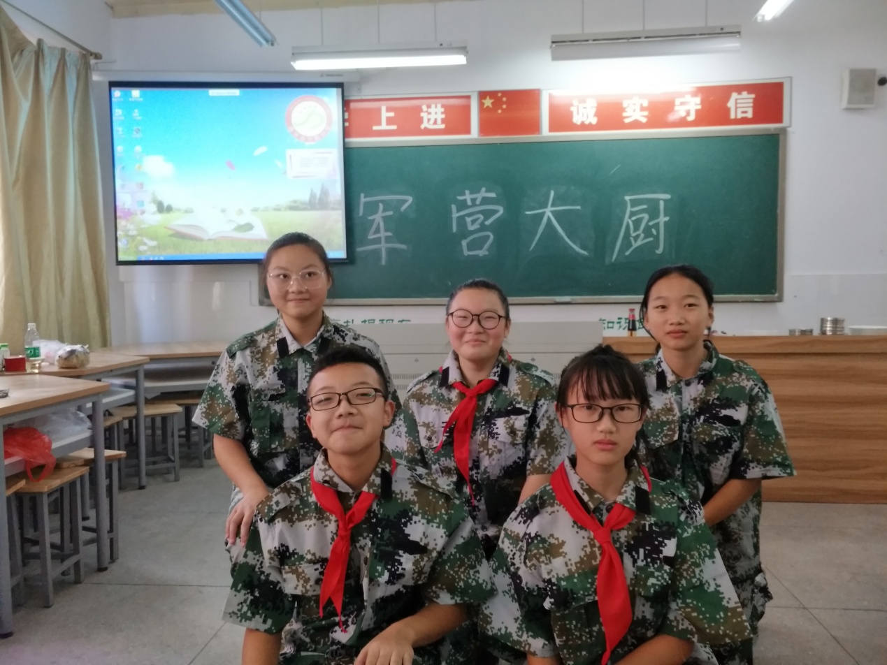 营防中学国防教育日新闻稿_html_m647b8779.jpg