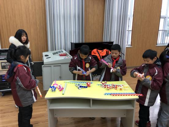 1218达人PK赛董智写_html_mb71e94.jpg