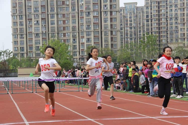 新建 DOCX 文档_html_167fcc5d.jpg