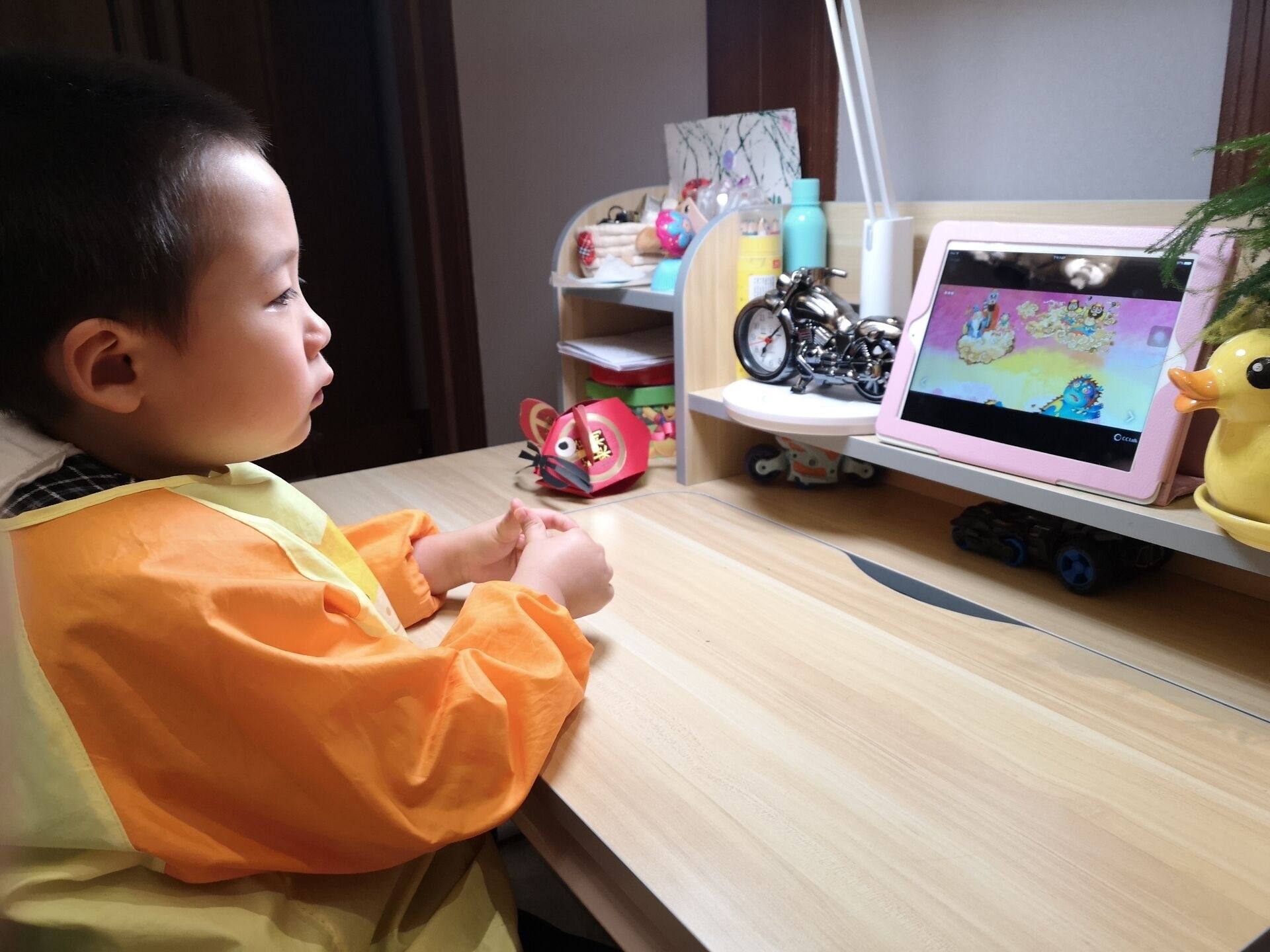 云办公新闻稿02_html_7b347824.jpg
