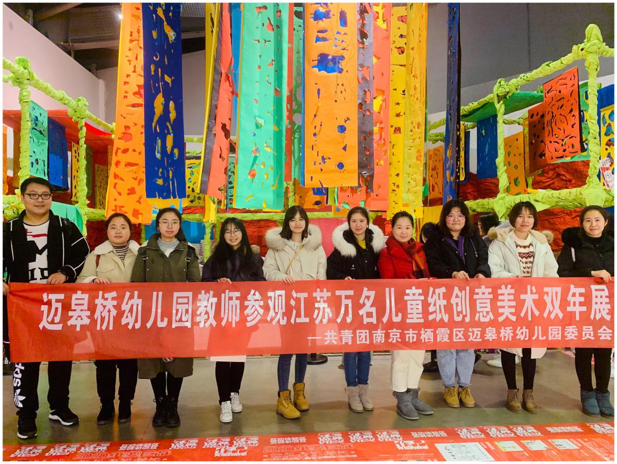 走进纸艺殿堂，体验世界之美(1)_html_3a7528d9.jpg