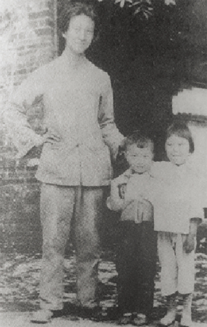 走近我们的第一任园长——孙铭勋“妈妈”_html_m99ab1e2.jpg