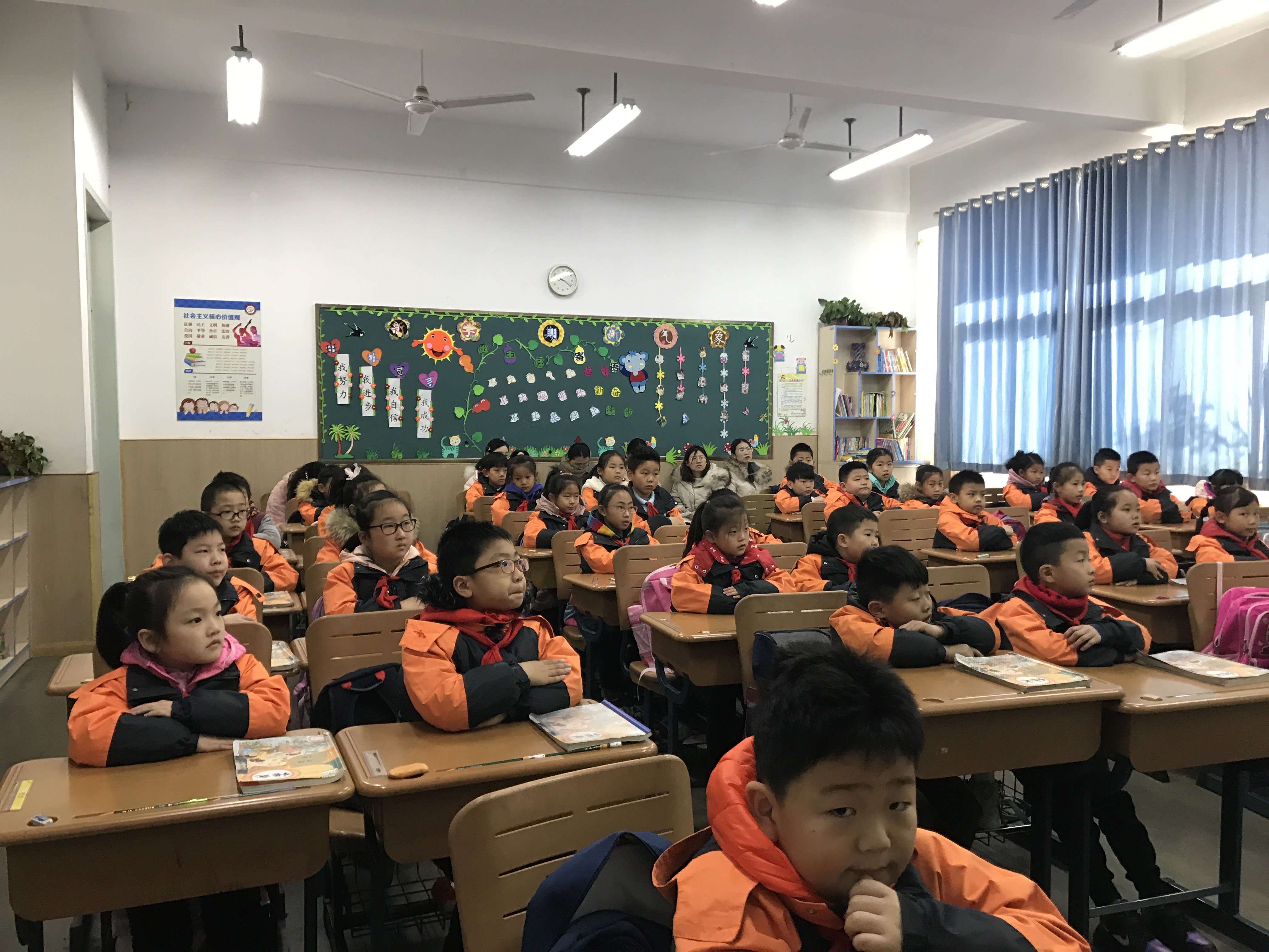 二年级语文组内研讨课报道_html_2f547106.jpg