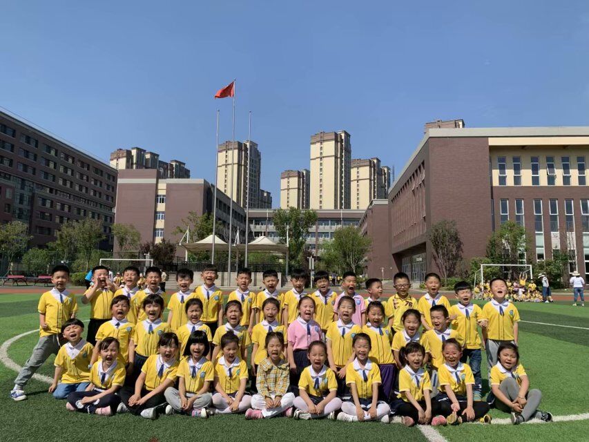 【乐活龙幼】走进小学，憧憬明天——记龙潭幼儿园大班幼儿参观小学活动
