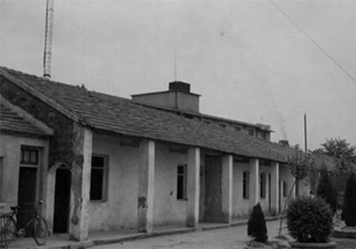 1968年--花园中学教室