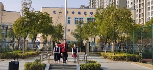 升旗手介绍.JPG