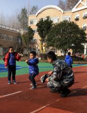 【生命迈幼 课程故事】我是小小兵（二）之我们想阅兵_html_m720f1662.jpg