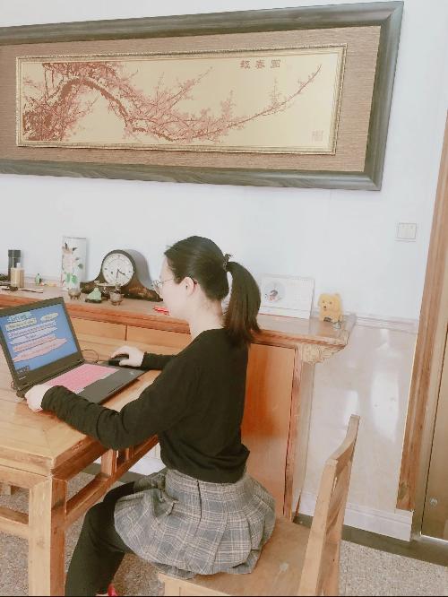 家校同心师生同行0303_html_m3999cd40.jpg