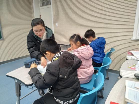 分享智慧 共享经验 迎战期末_html_775f47fb.jpg