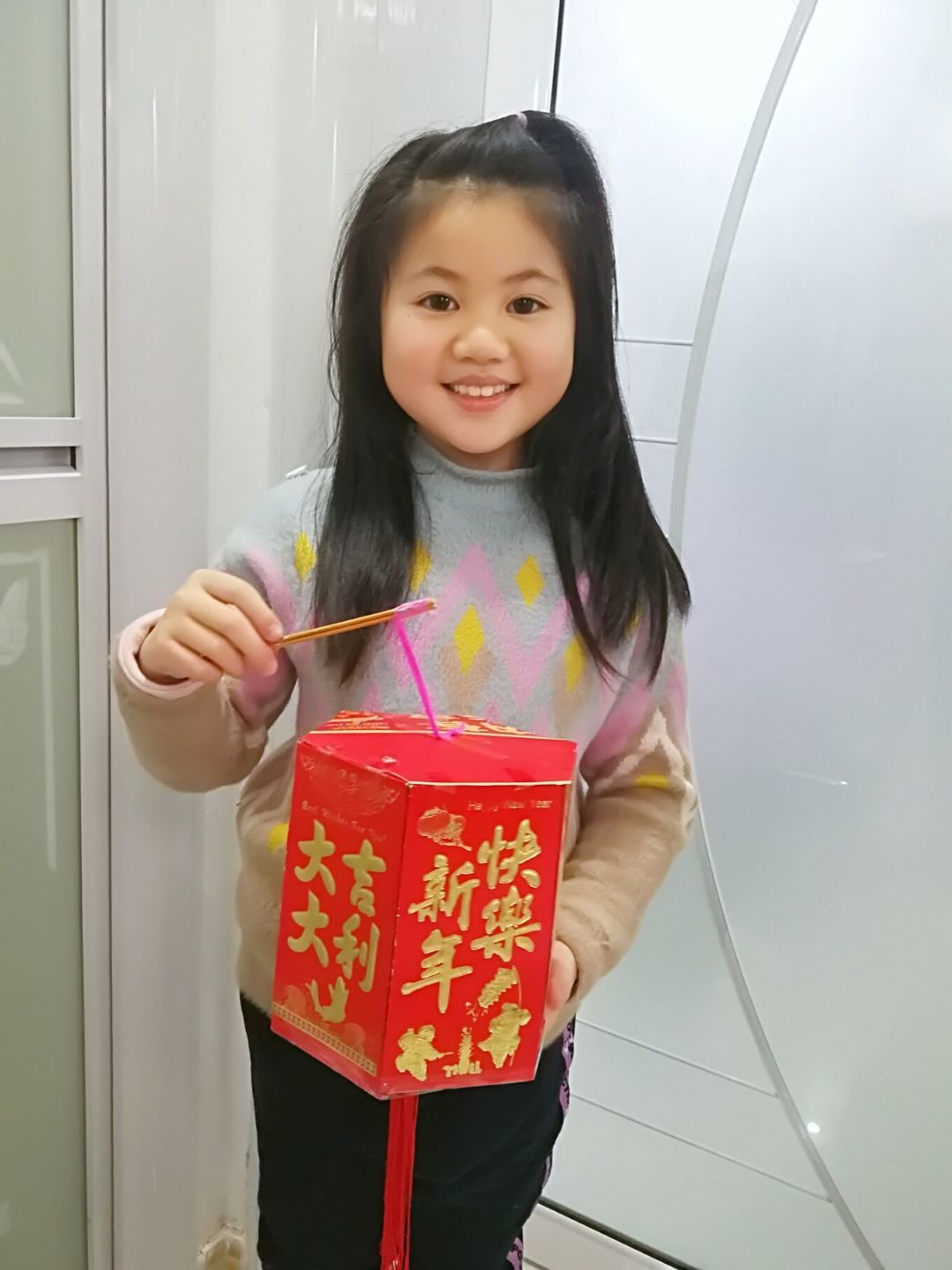 万众一心共抗疫 万家灯火盼平安_html_m4cbce468.jpg