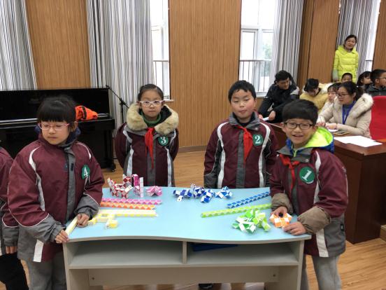 1218达人PK赛董智写_html_7c7e4707.jpg