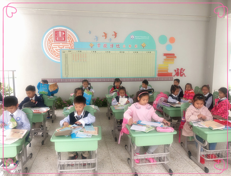 【正学丁三】劳动创美好，辛勤酿芬芳_html_m9d4bb96.jpg