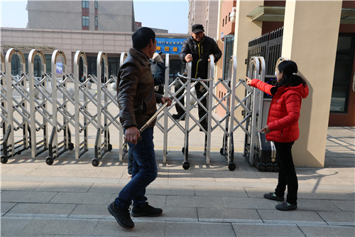 与歹徒对抗 (3).jpg