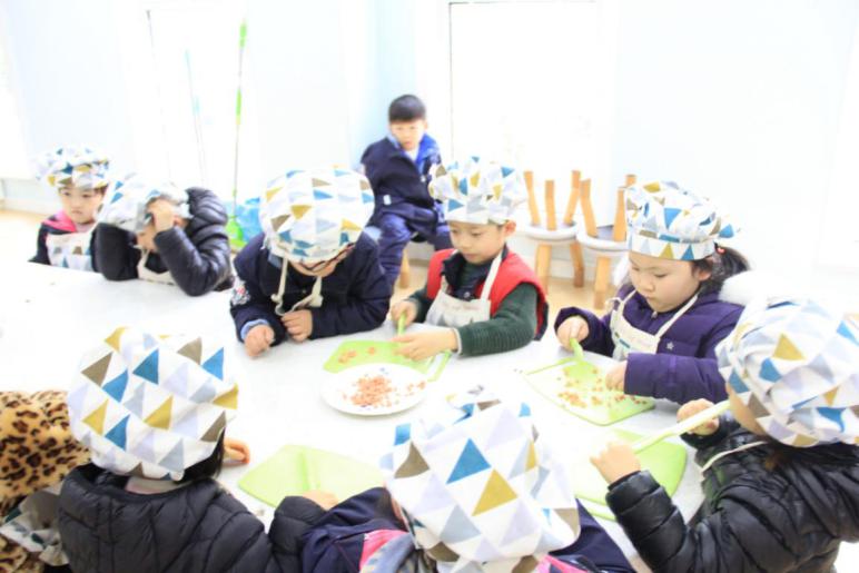 拉萨访团(1)(1)_html_4561ae8b.jpg