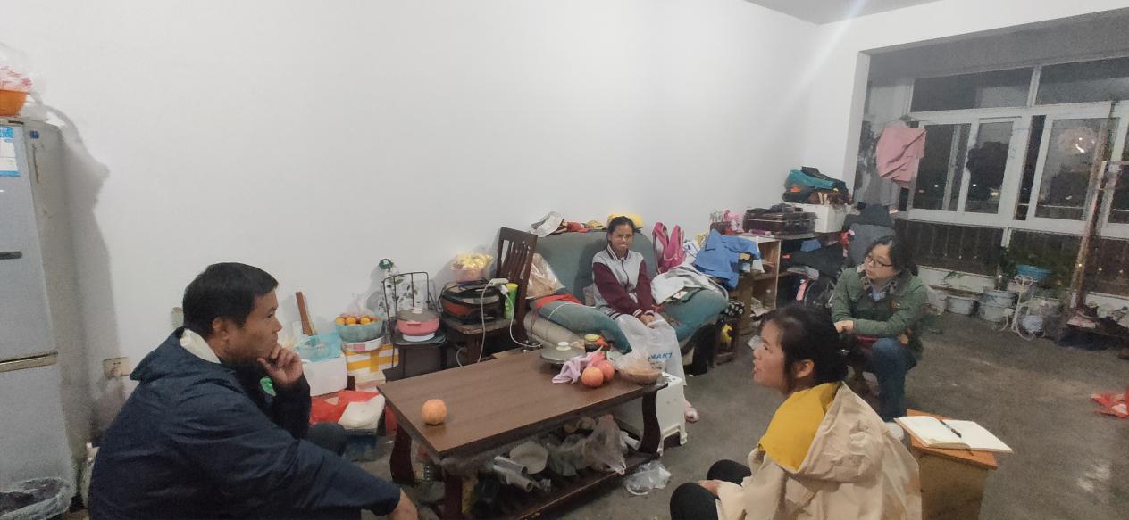 温暖进家庭 家访在行动---中桥中学集体家访活动(2)_html_1cc0a147.jpg