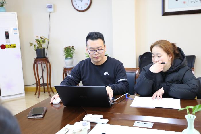 【信息技术助力家园合作】 ——栖霞幼儿园教师网站制作培训