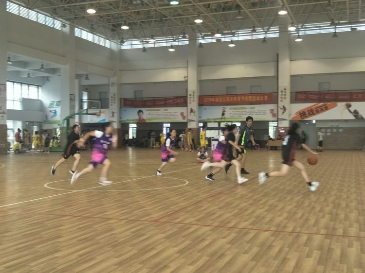 中桥篮球梦——2019年栖霞区阳光体育节校园篮球比赛(1)_html_m39ecf718.jpg