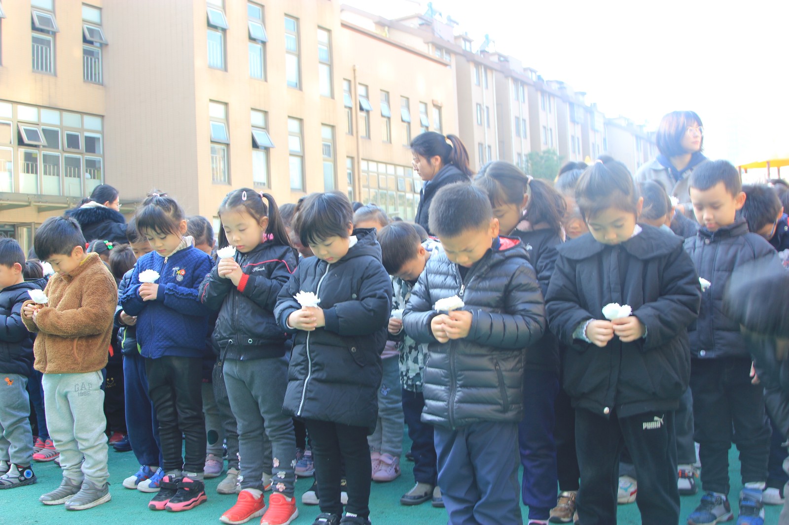 默哀.JPG