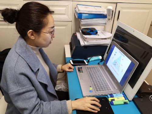 离校不离教 停课不停学0303_html_m39051666.jpg