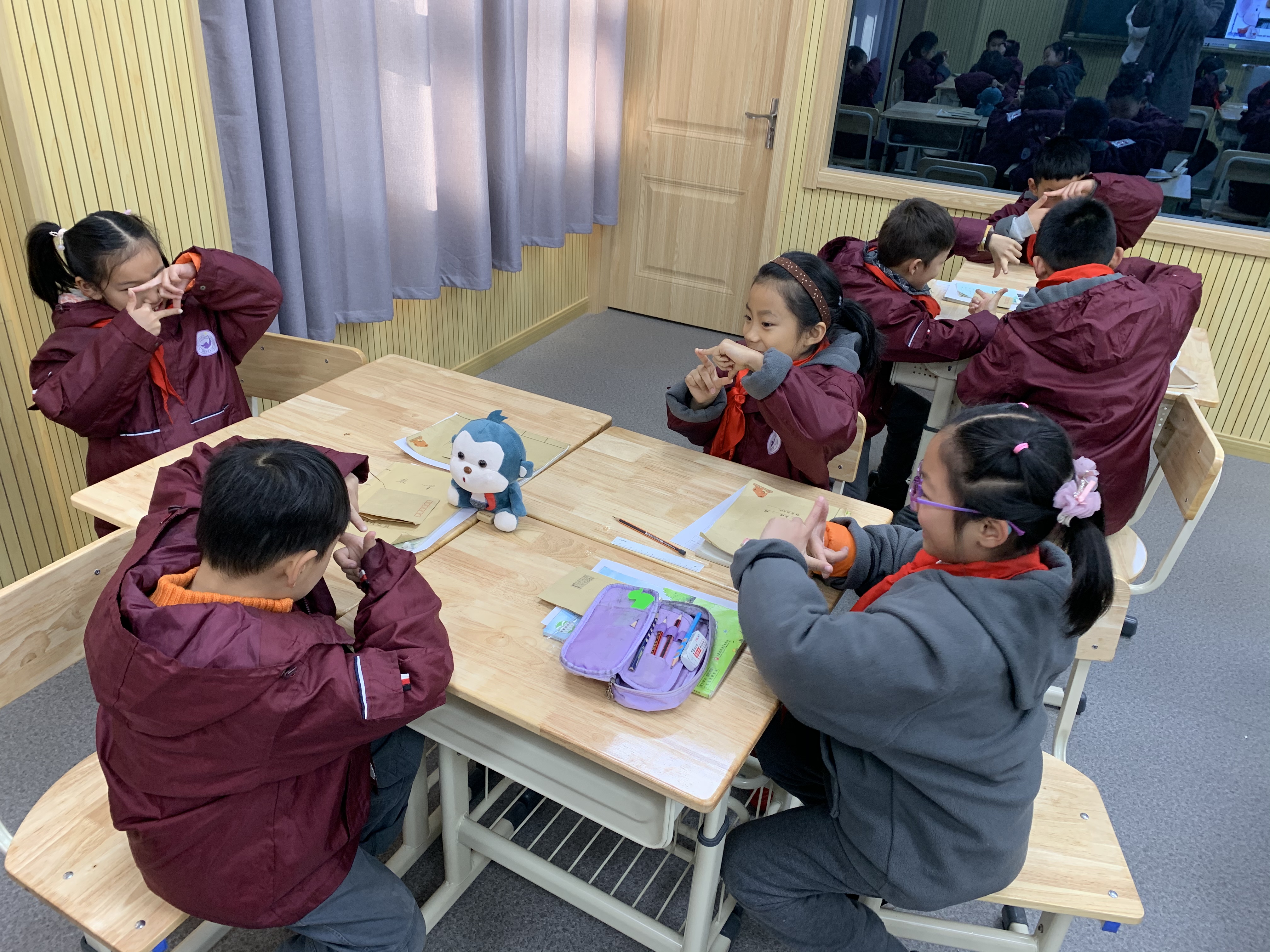 【书院紫金】转变角度 观察物体——记紫金小学“知新课堂”