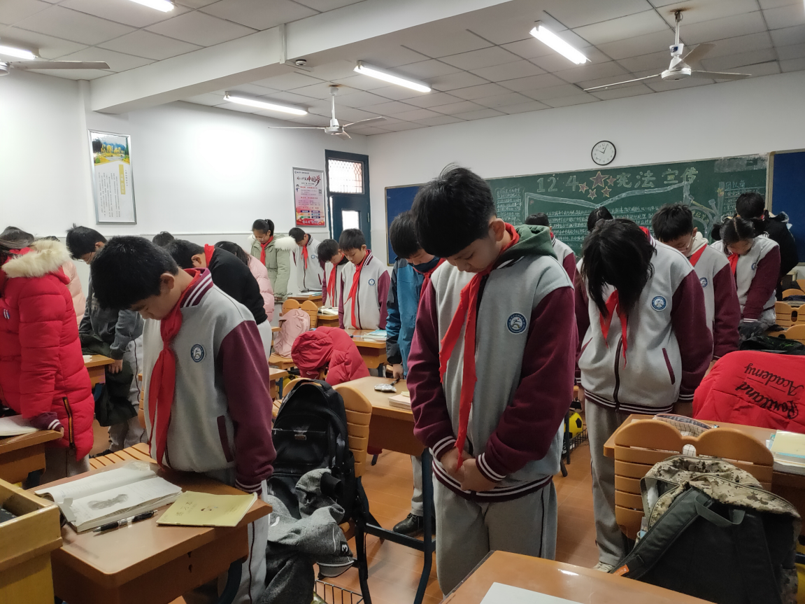 不忘历史，矢志复兴---中桥中学国际公祭日纪念活动_html_m67298c88.png