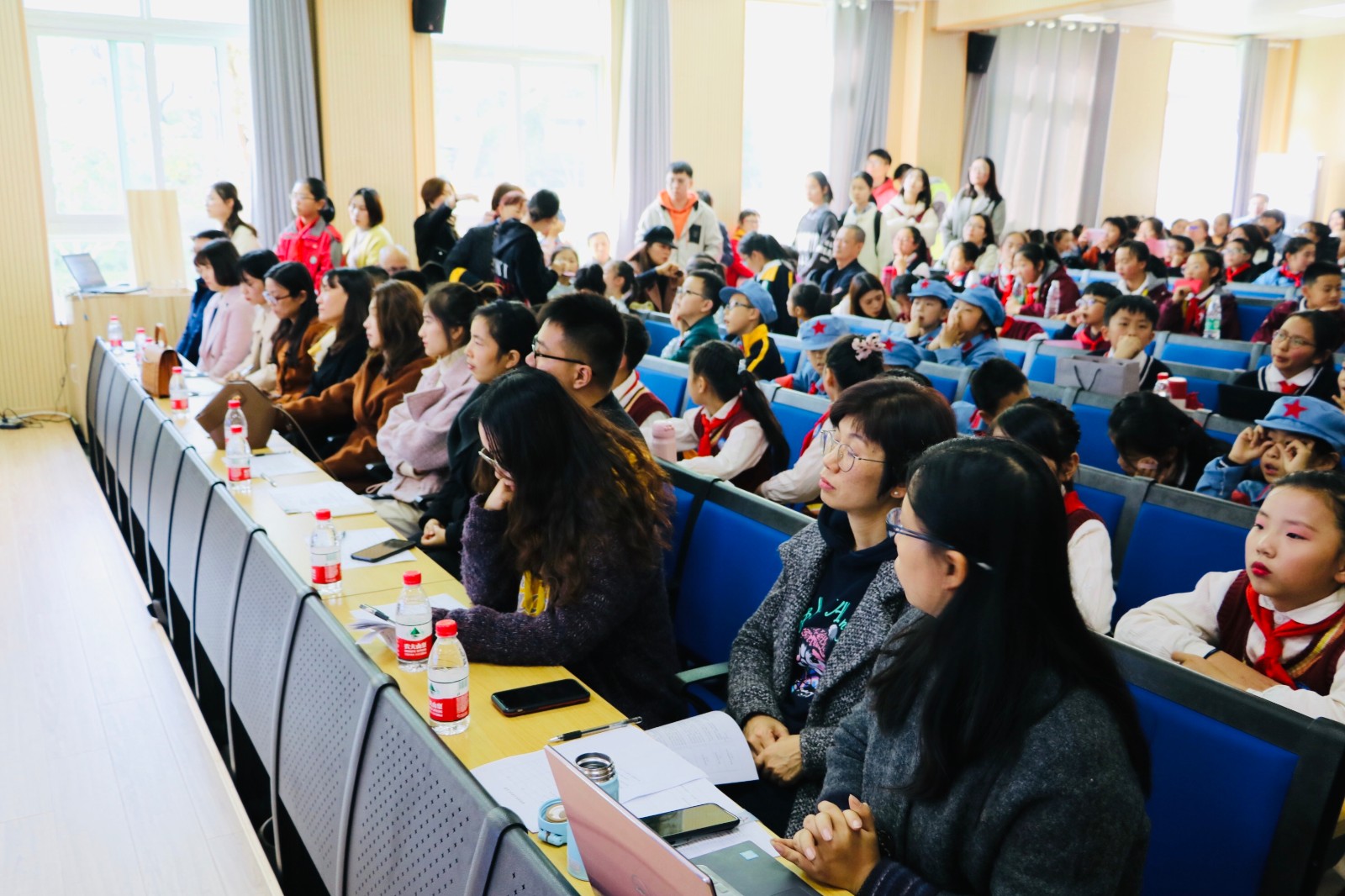 【书院紫金】“我与祖国共成长”——记栖霞区小学研究性学习汇报展示活动