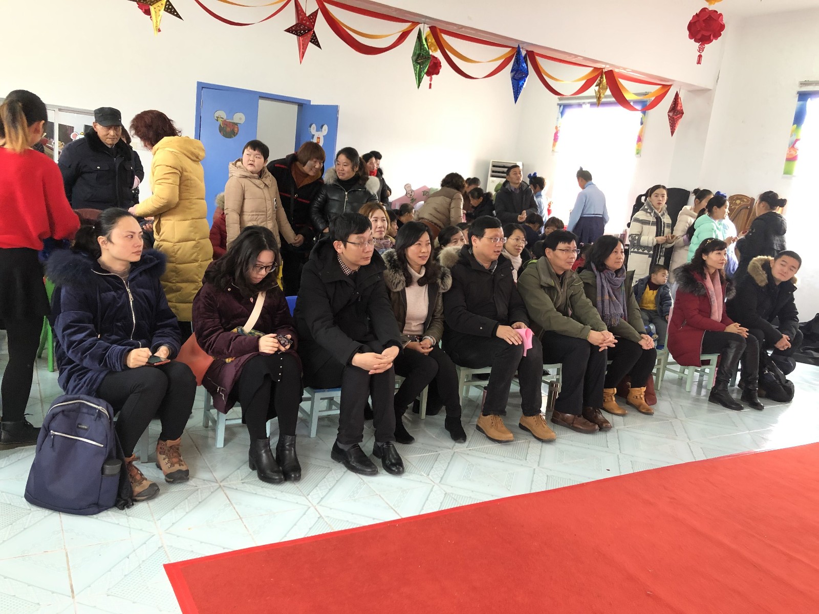 共赴福利院.jpg