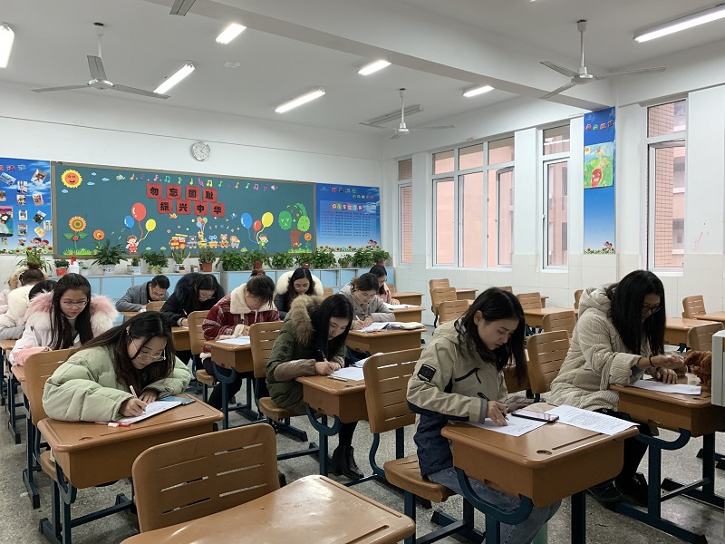【花港一小】凝聚集体智慧 打造理想课堂（三十五）