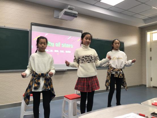 南湾营小学第五届英文歌曲大赛圆满落幕_html_6109cdff.jpg