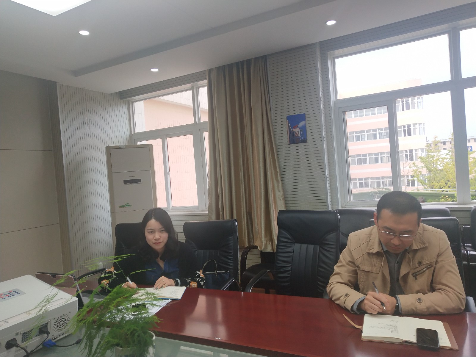 【百炼实初】立足常规 精细管理——德育处召开班主任工作例会