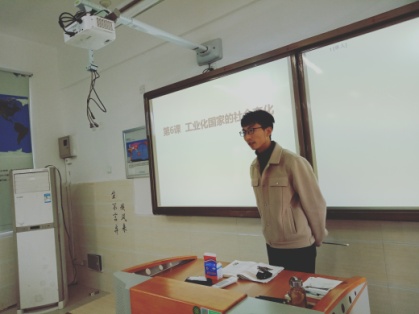 十二月份历史学科组活动小结  _html_6c708612.jpg