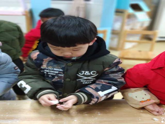 20190219伴浓浓温情，尝甜甜元宵新城园区元宵节活动_html_612789d7.jpg