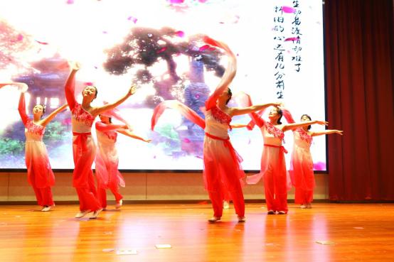 20200103祥和园区元旦文艺汇演活动_html_369335b3.jpg