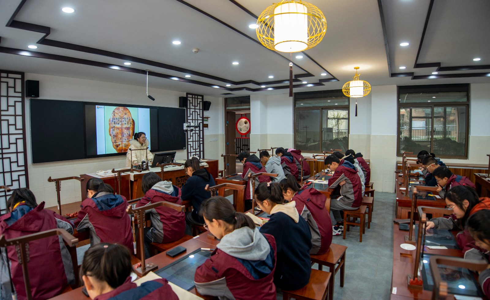 【协进燕中】 各美其美，美美与共 ——记区美术教学开放周