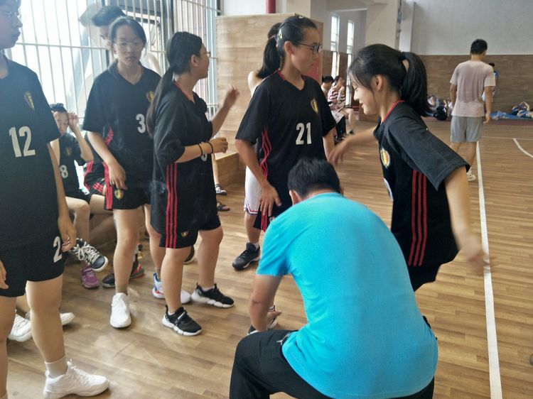 中桥篮球梦——2019年栖霞区阳光体育节校园篮球比赛(1)_html_13ff6c4e.jpg