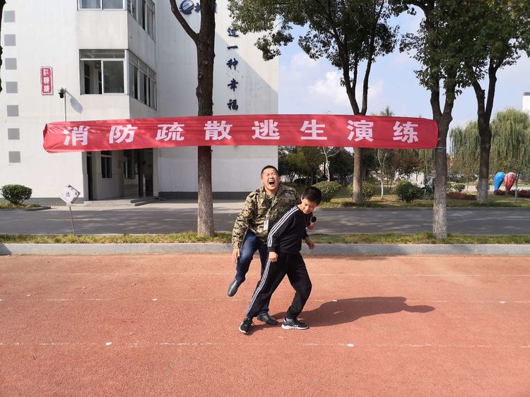 报道_html_356da7bd.jpg