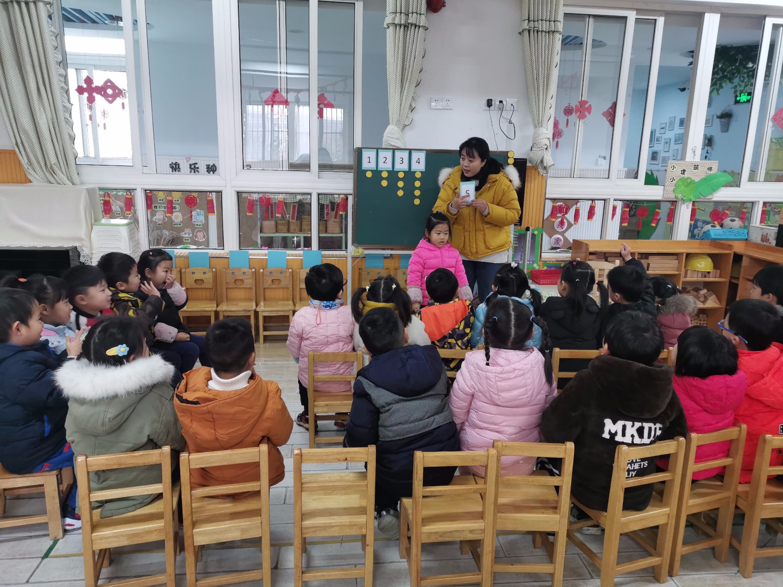 【枫香栖幼】风华正好扬远帆 精雕细琢始成器 ——栖霞幼儿园新教师展示活动