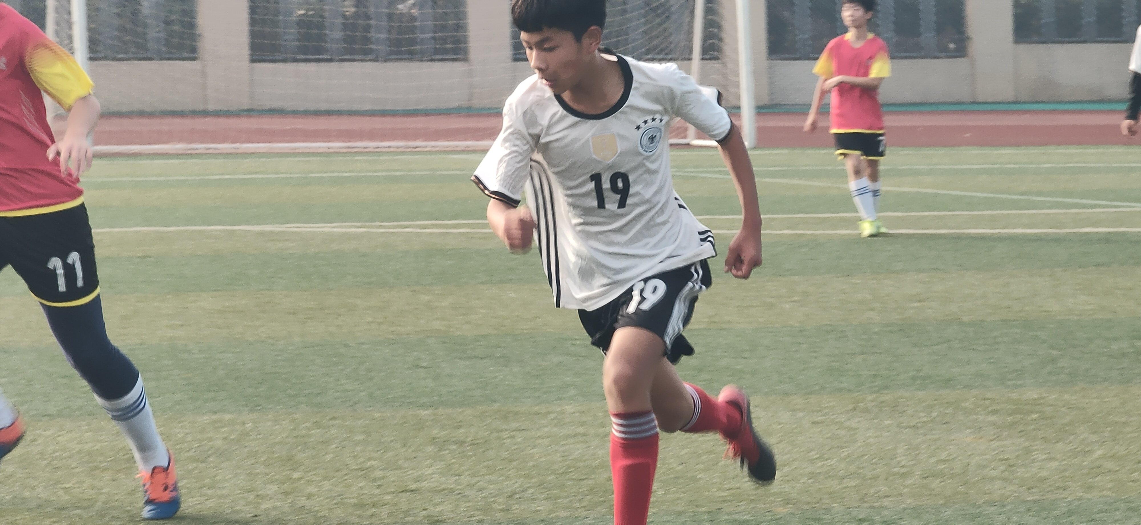 晋级之战_html_m6143f202.jpg